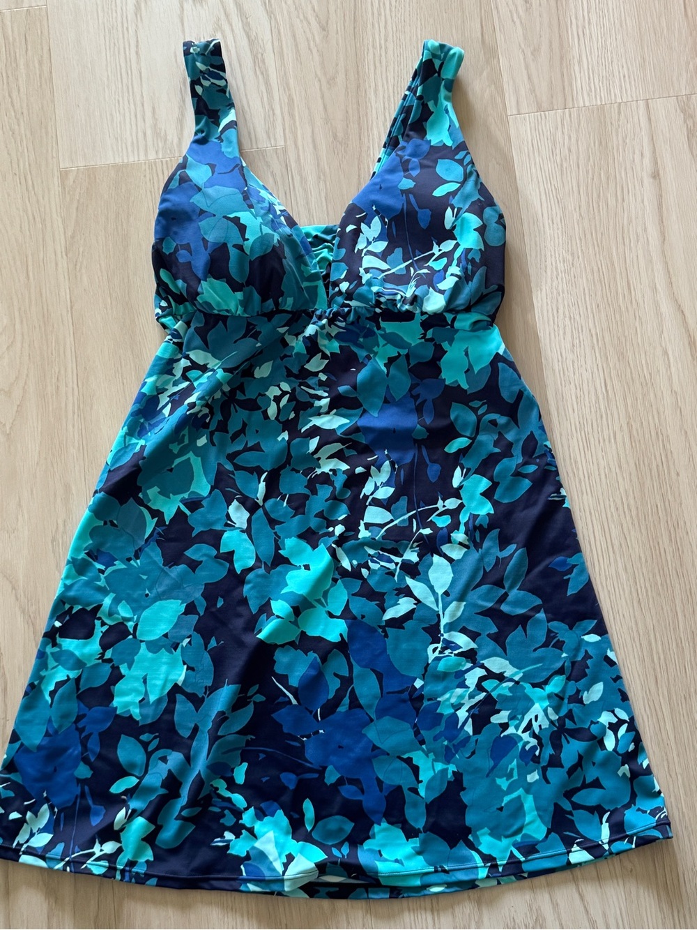 Lands’ End Floral One‑Piece Swimsuit Swim Dress built in bra 10 teal blue